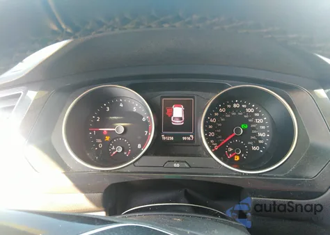 2018 Volkswagen Tiguan 2.0T Se/2.0T Sel z USA, uszkodzony, nr VIN 3VV3B7AX0JM133899